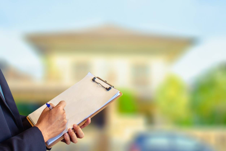 Le point sur le carnet d'information du logement-iStock-pakorn sungkapukdee