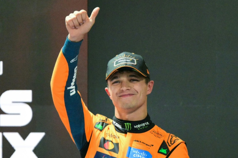 Le pilote britannique de McLaren, Lando Norris, après avoir remporté la pole position lors de la séance de qualification pour le Grand Prix de Formule 1 de Las Vegas, le 21 novembre 2025 ( AFP / Frederic J. Brown )