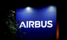 AIRBUS RELÈVE SES OBJECTIFS ANNUELS, AJUSTE LE RYTHME DE PRODUCTION