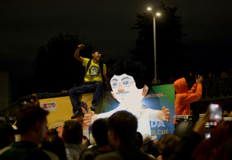 Des partisans du candidat à la présidence colombienne Iván Cepeda, rassemblés à Bogota le 21 juin 2026 ( AFP / Sebastian BARROS                     )