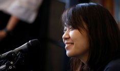 L'auteure sud-coréenne Han Kang, lors d'une conférence de presse à Séoul