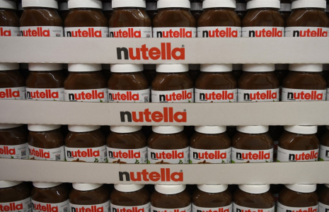 Ferrero produit notamment la célèbre pâte à tartiner Nutella (illustration) ( AFP / DAMIEN MEYER )