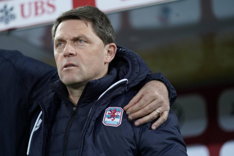 L'ancien sélectionneur du Luxembourg retrouve un banc un jour après son départ