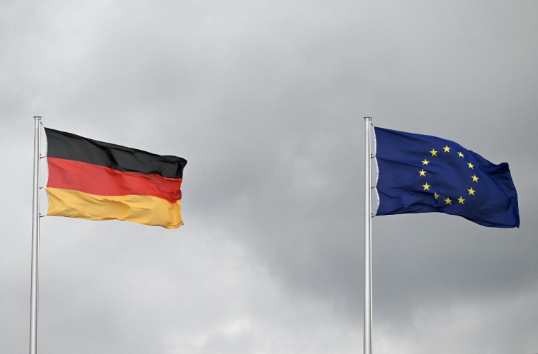 ( AFP / CHRISTOF STACHE )