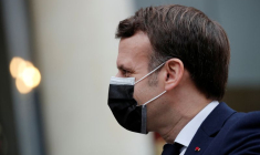 CORONAVIRUS: MACRON PROMET UN VACCIN POUR CHAQUE ADULTE D'ICI LA FIN DE L'ÉTÉ