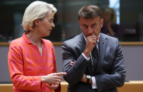 Ursula von der Leyen et Emmanuel Macron, en juin 2024, à Bruxelles ( POOL / OLIVIER HOSLET )