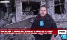 Guerre en Ukraine : à Kiev, un immeuble résidentiel a été pris pour cible par une frappe russe