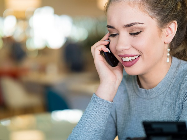 Restez connectés pour pas cher et en toutes circonstances (Crédits photo : Shutterstock)