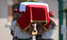Hommage national au sergent-chef Florian Montorio, le 23 avril 2026 à Montauban (Tarn-et-Garonne). Ce casque   bleu a été tué le 18 avril dans une embuscade au Sud-Liban ( AFP / Valentine CHAPUIS )