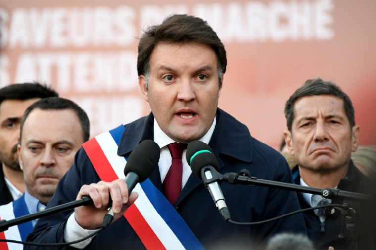 Le maire de Limoges Guillaume Guérin le 18 octobre 2026 dénonce les violences de la veille ( AFP / PASCAL LACHENAUD )