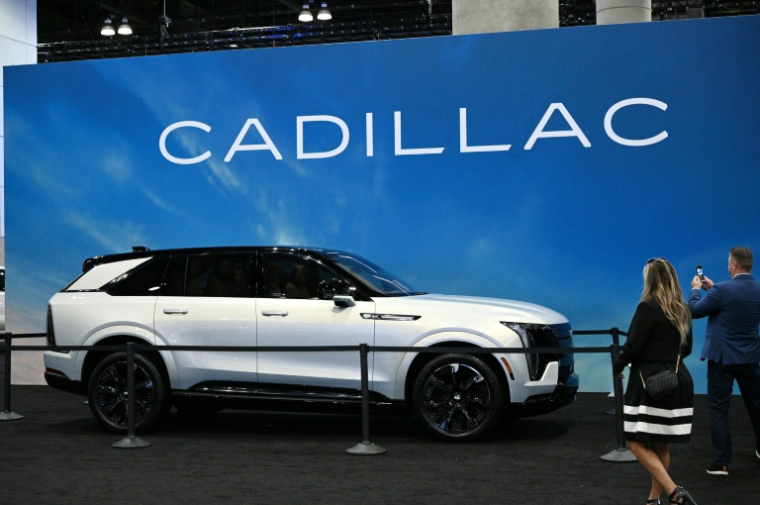 Un SUV Cadillac Escalade IQ 1000E4 électrique, le 21 novembre 2024 à Los Angeles (Californie) ( AFP / Robyn Beck )