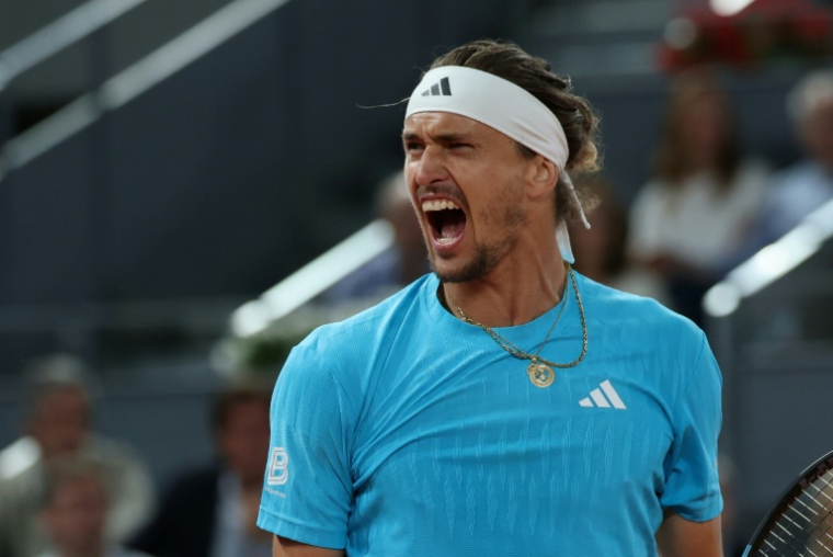 L'Allemand Alexander Zverev rugit lors de sa victoire contre le Belge Alexander Blockx, en demi-finale du Masters 1000 de Madrid, le 1er mai 2026 ( AFP / Thomas COEX )