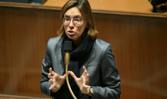 La ministre des Comptes publics, Amélie de Montchalin, le 3 novembre 2025 à l'Assemblée nationale, à Paris  ( AFP / Bertrand GUAY )