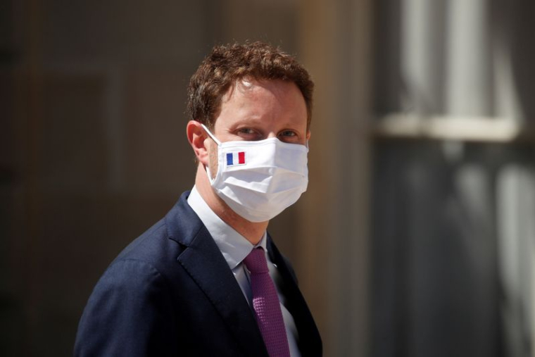 LES FRANÇAIS POUR UN "PASSEPORT VACCINAL", BEAUNE LE JUGE "PRÉMATURÉ"