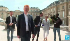 Affaire Adrien Quatennens : le député en retrait du groupe de LFI à l'Assemblée