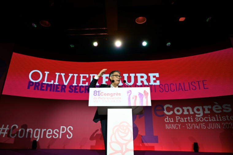 Le premier secrétaire du PS Olivier Faure s'exprime lors du congrès de son parti, le 15 juin 2025 à Nancy ( AFP / Jean-Christophe VERHAEGEN )