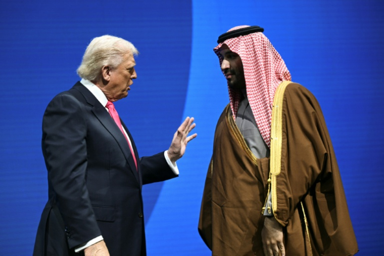 Le président américain Donald Trump et le prince héritier saoudien Mohammed ben Salmane à Washington, le 19 novembre 2025 ( AFP / Brendan SMIALOWSKI )