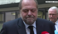 France : renvoyé en procès, Eric Dupond-Moretti exclut de démissionner
