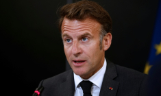 Le président de la République Emmanuel Macron à Paris le 19 mai 2026 ( POOL / Yoan VALAT )