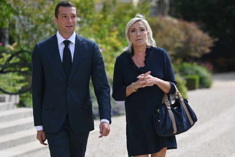 Jordan Bardella et Marine Le Pen à Paris, le 26 août 2024. ( AFP / BERTRAND GUAY )