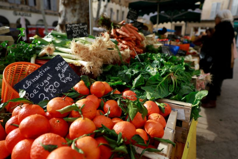 PHOTO DE FICHIER : Un marché local à Aix-en-Provence