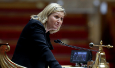 La présidente de l'Assemblée nationale, Yaël Braun-Pivet, lors d'une séance de questions au gouvernement, le 3 juin 2026 à Paris ( AFP / Xavier GALIANA )