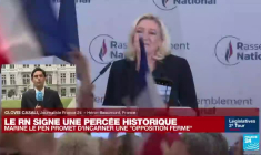 Marine Le Pen va quitter la présidence du RN pour se consacrer à son groupe parlementaire