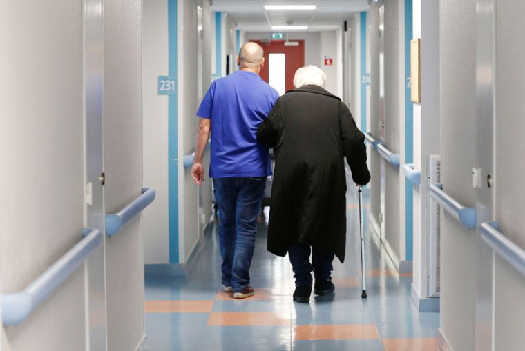 FRANCE: LES CONTRÔLES DES EHPAD RENFORCÉS APRÈS LE SCANDALE ORPEA