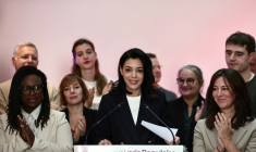 La députée LFI Sophia Chikirou annonce sa candidature aux municipales à Paris, le 14 novembre 2025 ( AFP / Thibaud MORITZ )