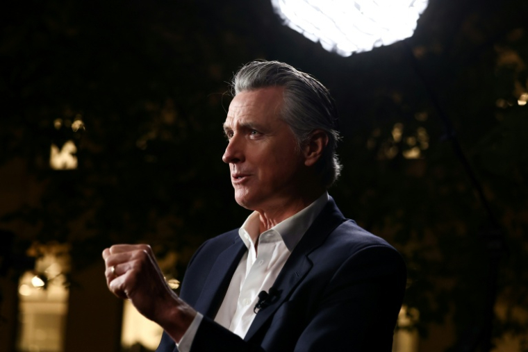 Le gouverneur démocrate de Californie Gavin Newsomlors un entretien avec l'AFP à New York, le 23 septembre 2026 ( AFP / CHARLY TRIBALLEAU )