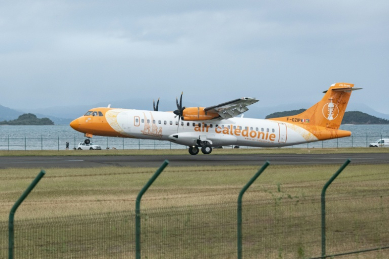 Air Calédonie, déjà fragilisée depuis le Covid et les émeutes de 2024, a été placée en redressement judiciaire le 14 avril et joue sa survie ( AFP / Delphine Mayeur )