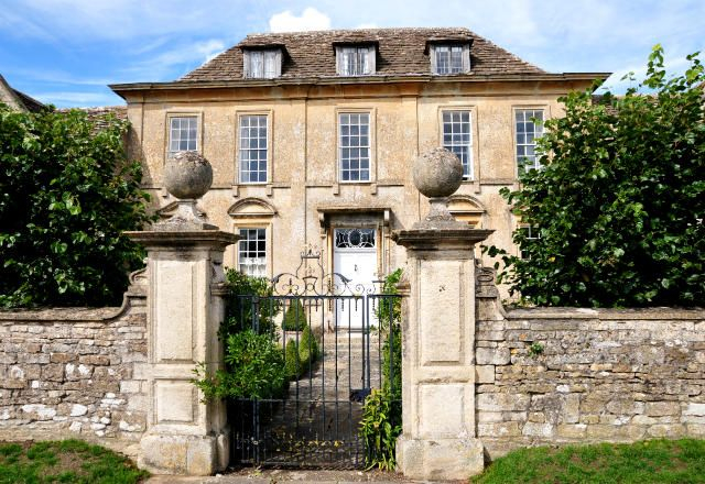 Devenir châtelain pour le prix d’un bel appartement parisien (Crédits photo : Shutterstock -  )