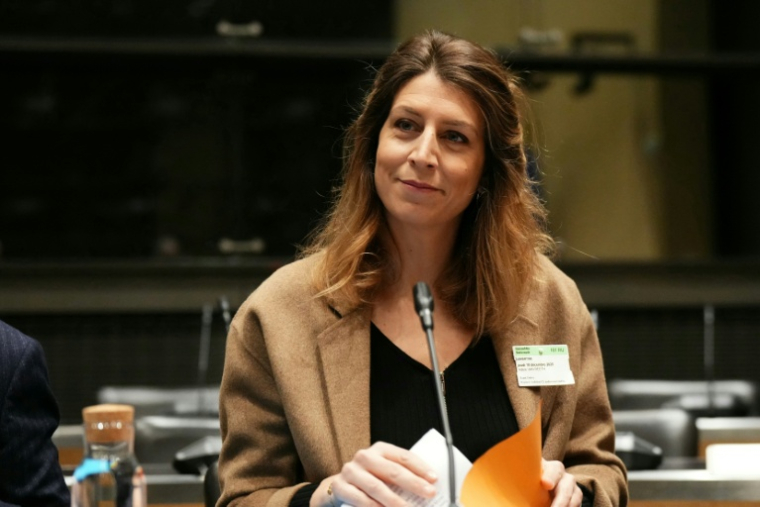 La directrice de France Inter, Adèle Van Reeth, devant la commission d'enquête sur la neutralité, le fonctionnement et le financement de l'audiovisuel public, à l'Assemblée nationale, le 18 décembre 2025 ( AFP / Dimitar DILKOFF )