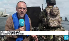 Kiev : la nouvelle vie du Dniepr, les bateaux de plaisance remplacés par des navires militaires