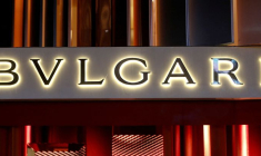 Photo d'archives du logo de Bulgari lors du salon de l'horlogerie et de la joaillerie Baselworld à Bâle, Suisse