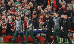 La blessure malchanceuse de Noa Lang contre Liverpool
