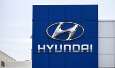 Près de 500 personnes arrêtées dans une usine de Hyundai-LG par la police de l'immigration en Géorgie (sud-est des Etats-Unis), le 4 septembre 2025 ( AFP / RONALDO SCHEMIDT )
