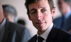 Le ministre de l'Éducation Édouard Geffray dans un lycée à Lormont en Gironde le 15 octobre 2026 ( AFP / Christophe ARCHAMBAULT )