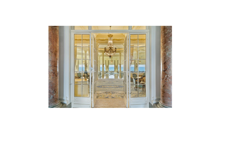 L'Hôtel du Palais, un palace mythique (Capture Instagram @hoteldupalais)