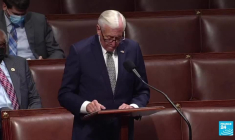 Assaut du capitole : Steve Bannon refuse de témoigner face au Congrès