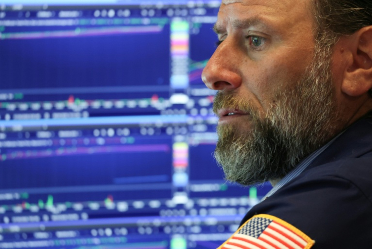 Un opérateur à la Bourse de New York le 4 août 2026 ( AFP / TIMOTHY A. CLARY )
