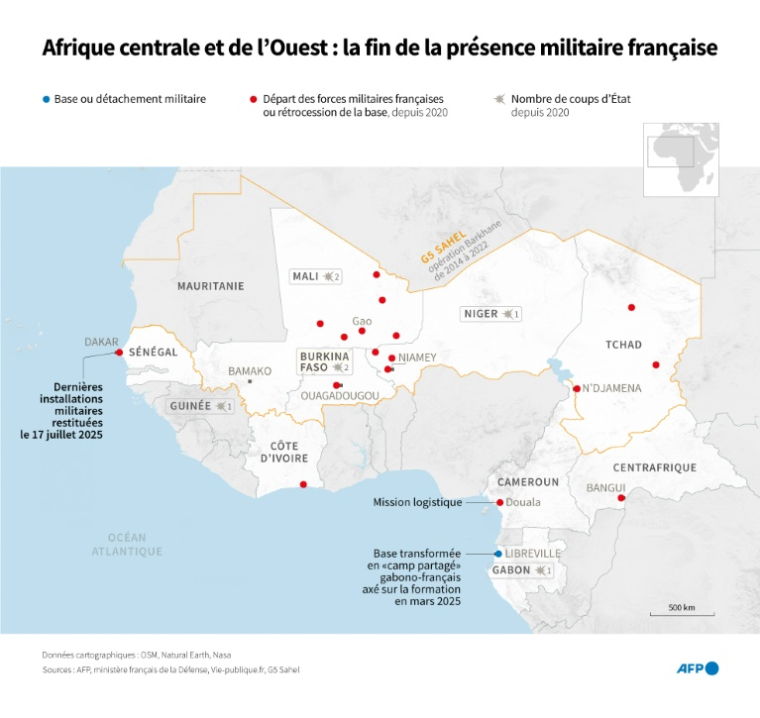Carte de l'Afrique de l'Ouest et centrale montrant le départ progressif des forces militaires françaises dans la région, au 17 juillet 2025 ( AFP / Nalini LEPETIT-CHELLA )