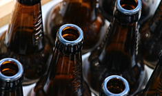 Une bière brassée à Villenave-d’Ornon (Gironde) et vendue partout en France est rappelée en urgence. (illustration) (MANFREDRICHTER / PIXABAY)