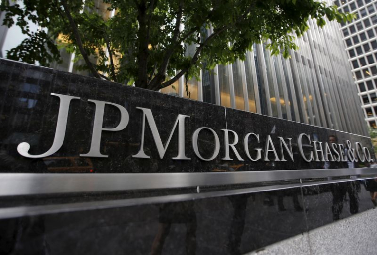 BOND DE 4% DU BÉNÉFICE DE JPMORGAN AU T3 GRÂCE AU TRADING