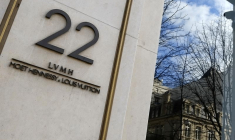 LVMH RACHÈTE RIMOWA