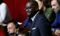 Le député LFI Carlos Martens Bilongo sur les bancs de l'Assemblée nationale, à Paris le 21 octobre 2025 ( AFP / Anne-Christine POUJOULAT )