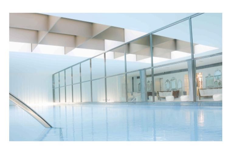 Tour d'horizon des plus beaux bassins de la capitale. Crédit photo : leroyalmonceau.com