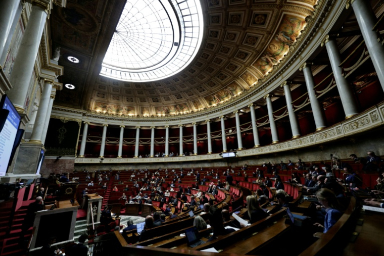 Vue générale de l'hémicycle de l'Assemblée nationale, à Paris, le 27 octobre 2025 ( AFP / STEPHANE DE SAKUTIN )