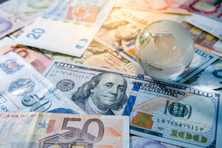 Bientôt un impôt sur la fortune international ?-iStock-Zephyr18
