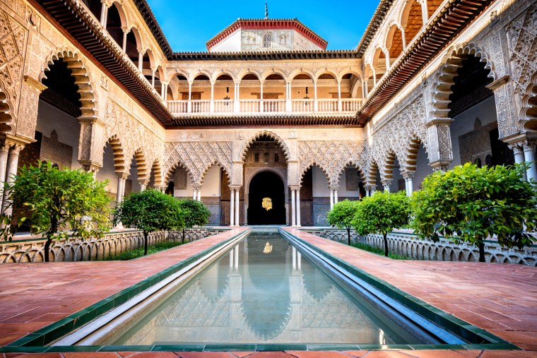 Prenez le temps de découvrir la capitale de l'Andalousie. Crédit photo : Adobe Stock